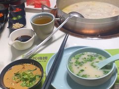 -洪氏嗨捞·猪肚鸡火锅(阳光天地店)