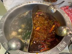 卜卜贝鸳鸯锅-憨铁匠老火锅(龙岗万科里店)