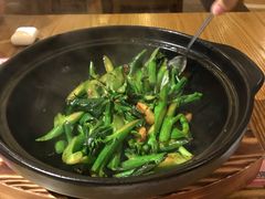 -彩蝶谷美食廊·粤式经典南番顺·铁板烧烤泰风味(广州长隆酒店)