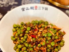 -富正毅三下锅·湘西韵味(天门山索道店)