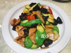 XO酱象拔蚌猪下青-稻香酒家(长宁KING88广场店)