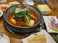 -喇喇排骨火锅·传统韩式脊骨汤(望京西园总店)