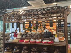-黄桷树曹家私房菜(江与城店)