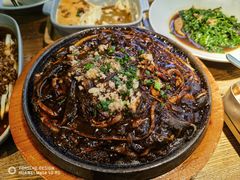 -蜜桃餐厅·伴山(湖滨商业街店)