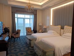 -湖北文旅洪宾红莲湖酒店
