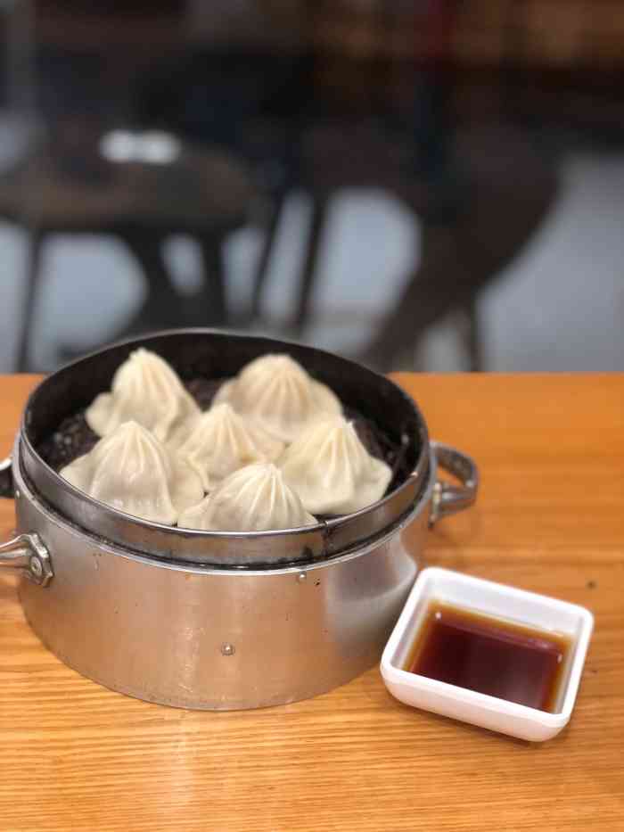 小桃园(复兴中路店)-"每次早上去附近买早餐就看见排队的人 那叫.