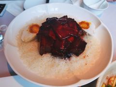 咸蛋目鱼红烧肉-屋里厢上海菜馆