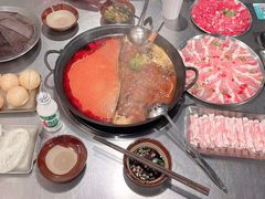 -鹿鸣山草本茶香火锅(园西路店)