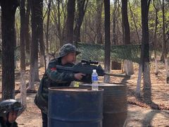 -亲兄弟真人CS团建拓展基地