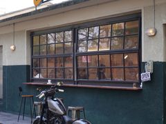 门口-2walk走走咖啡