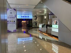 -冰堡国际溜冰场(观澜湖新城MHMALL店)