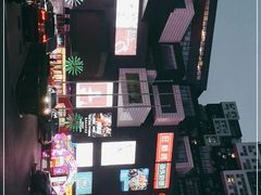 -资和信百货商场