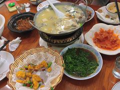 -胡子饮食店