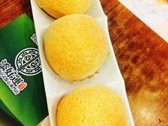 酥皮焗叉烧包-添好运点心专门店(深水埗店)