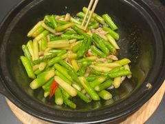 -忆江南·临江鱼馆