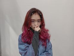 -镁连社·美联社