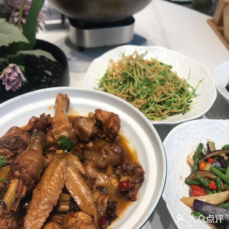 荷包蛋小炒肉家常合徽宴