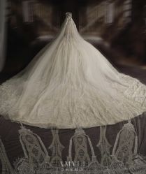 -艾米丽婚纱礼服