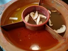 四味锅底-滇釜火锅·能喝汤的火锅(车公庄店)