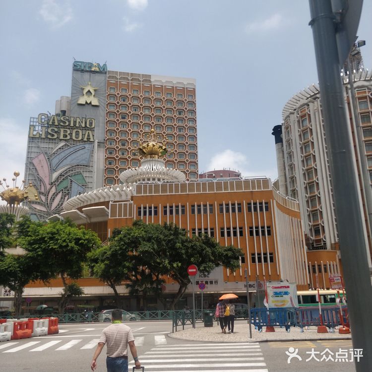 沿着大皇宫里面可以到车站