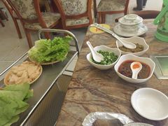 -鲁朗纳麦石锅鸡庄园
