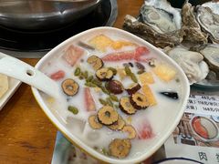 -老何家后安粉·糟粕醋海鲜火锅(三亚湾椰梦长廊店)