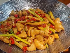 干锅酸菜肥肠-陈家婆的菜·口味湘菜(梅溪湖店)