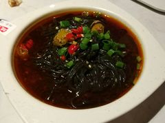 酸辣蕨根粉-蛙蛙叫干锅年代(簋街总店)