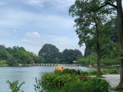 -星湖旅游景区七星岩