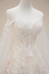 -LOVE SHINE婚纱·红鼎庄龙凤褂·妈妈装定制