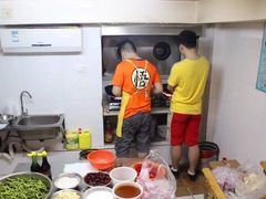 -蓝精灵饺子店