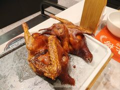 玻璃脆皮乳鸽-羽鸽集·乳鸽专门店·地道顺德菜(岭南站店)