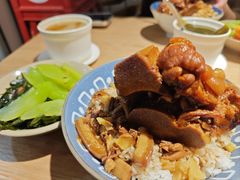 -红猪卤肉饭(大西洋美食城店)