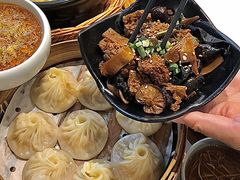 -馋三尺蟹粉小笼(人民广场店)