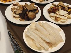 -天宜隆蘑菇宴火锅(石景山旗舰店)