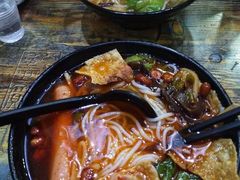 -忆螺巷螺蛳粉(步行街小巷店)