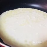 巧手美厨娘自制鸡蛋煎饼卷，一个不够卷两个