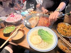 -萍姐火锅·公路夜市(武汉首店)