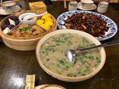 -黄桷树曹家私房菜(江与城店)