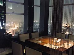 -唐拉雅秀酒店-西锦汇空中BBQ·思创餐厅