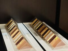 -Laderach 莱德拉(上海环贸iapm店)