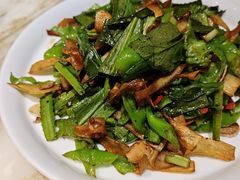 螺蛳椒炒云南鲜菌-京味斋·北京烤鸭(北京南站洋桥店)