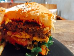 -HIGH FIVE哈福手工汉堡(桂林路店)