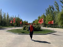 -亿利库布其七星湖沙漠生态旅游区