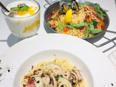 培根杂菌奶汁意面-露露家咖啡店