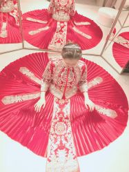 点击看大图 -GRACE KELLY婚纱与礼服(北京店)