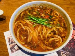 -云海肴·汽锅鸡·云南菜(天山百盛优客店)