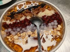 -姚姚酸菜鱼·金戈戈香港豉油鸡(喜荟城联名店)