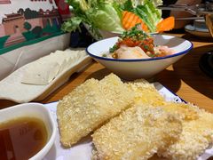 -野山舂·贵州现舂酸汤火锅(鸿通城店)