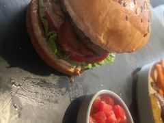 -HIGH FIVE哈福手工汉堡(桂林路店)